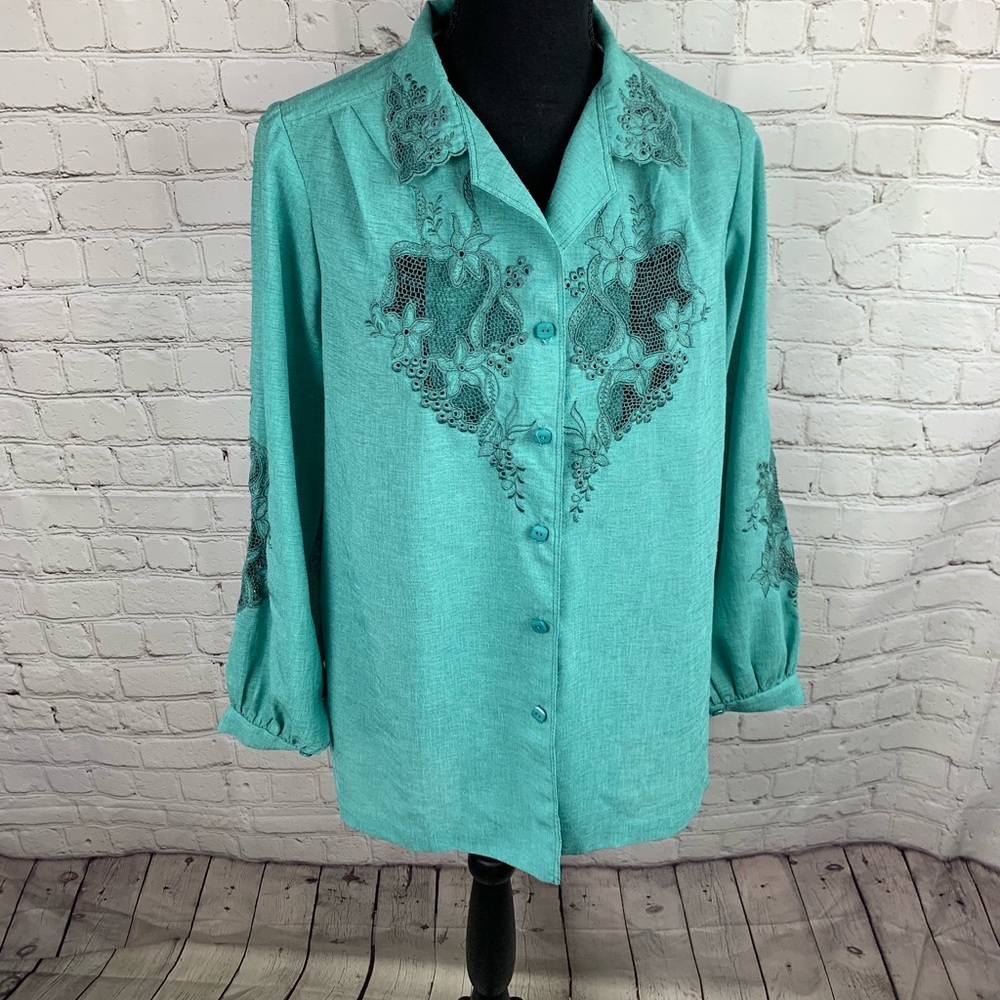 Western style teal shirt